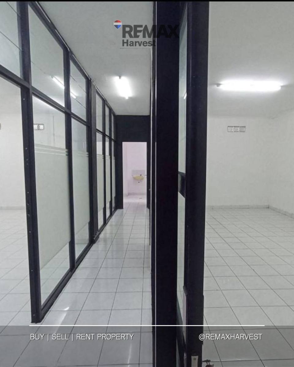 Rumah Town House Tomang Jakarta Barat 3