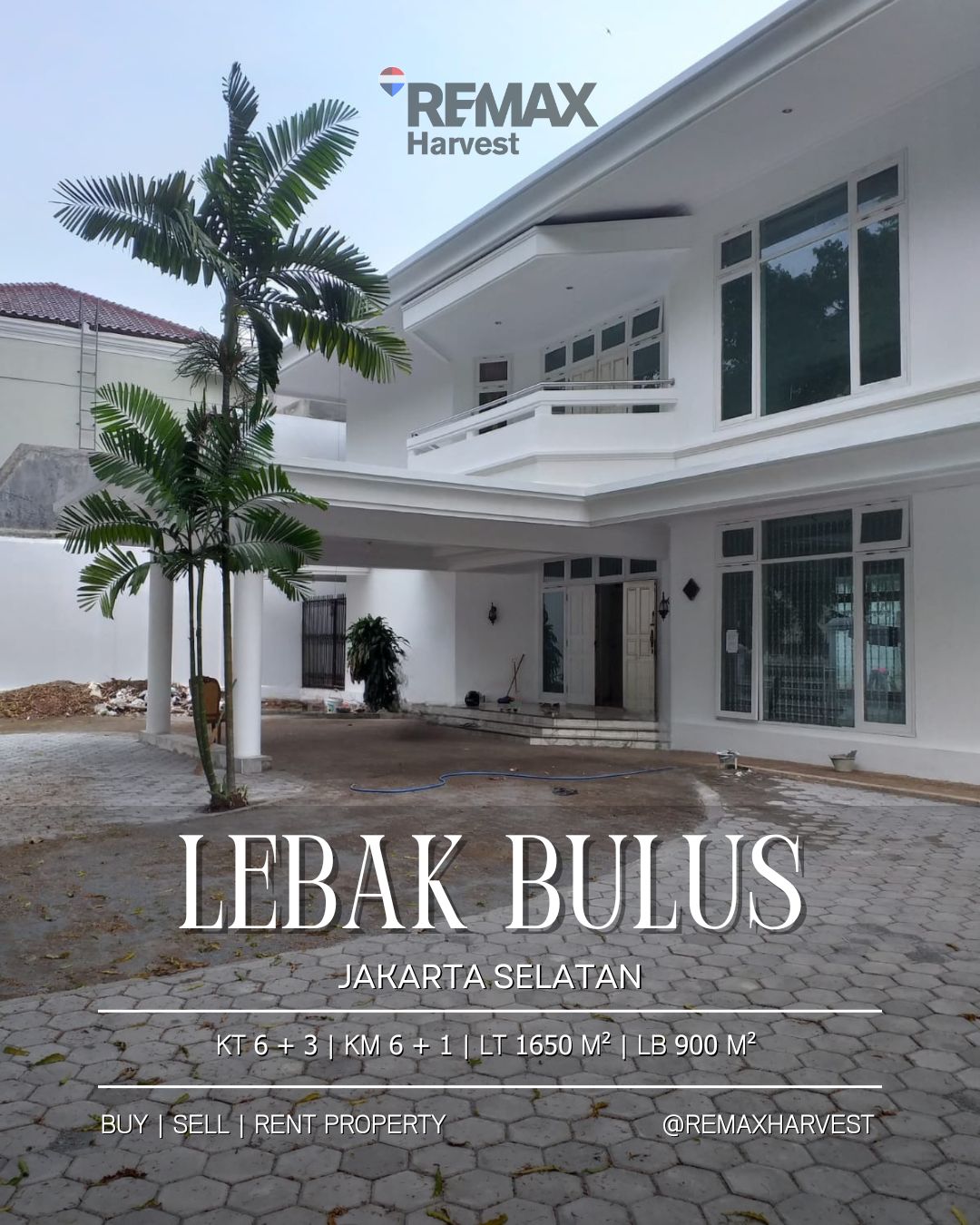 Rumah Luas dan Private Pool di Lebak Bulus